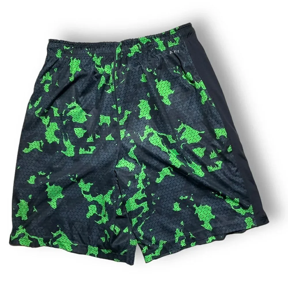 🟢 Nike Dri-FIT Compression Lined Shorts Green‎ Black Camo | Size Medium